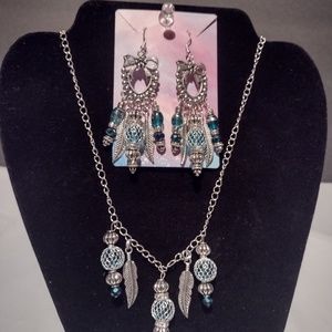 BEAUTIFUL JEWELRY SET NECKLACE AND EARRING